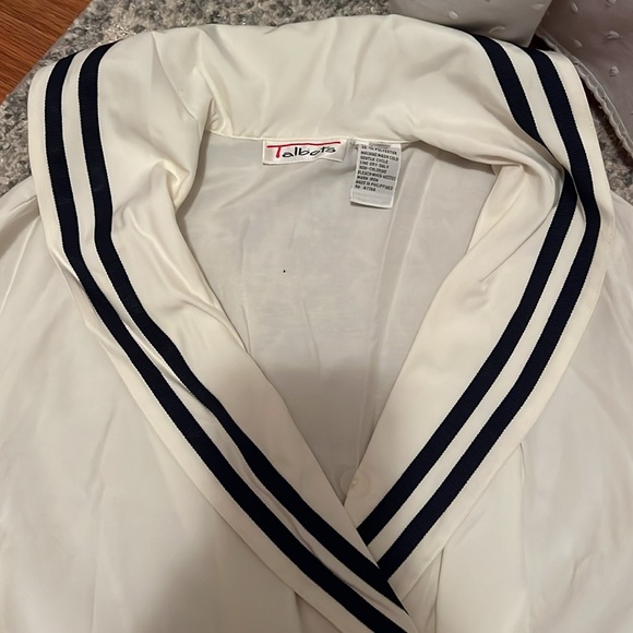 Talbots vintage blouse - Picture 2 of 6